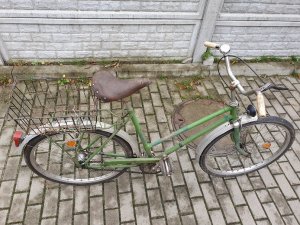 Rower koloru zielonego odnaleziony w dniu 18.10.2021 r. na ul. Ogrodowej. Rower posiada charakterystyczne, skórzane siodełko.