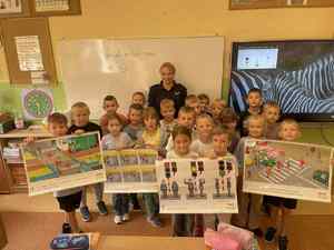 Bezpieczna droga do szkoły działania policjantów